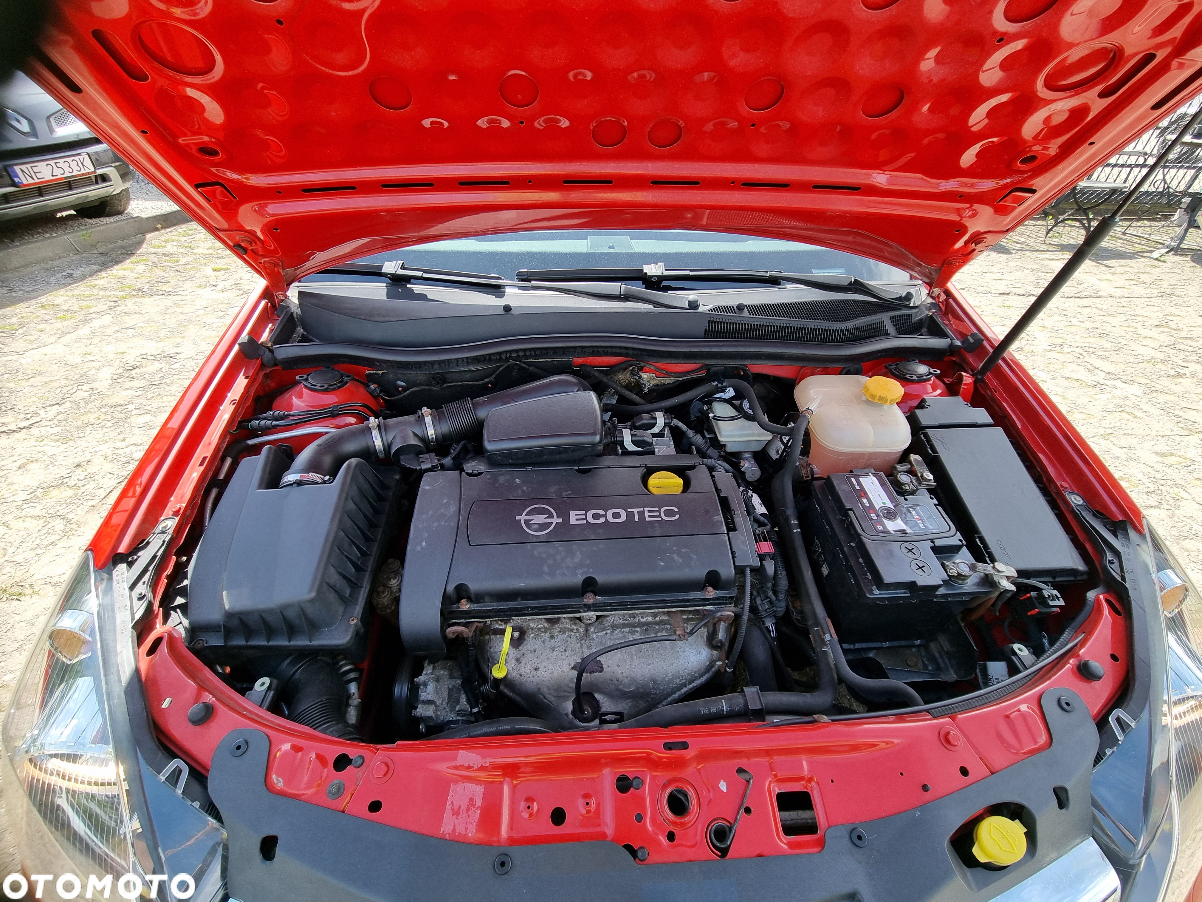 Opel Astra III GTC 1.6 Cosmo - 30