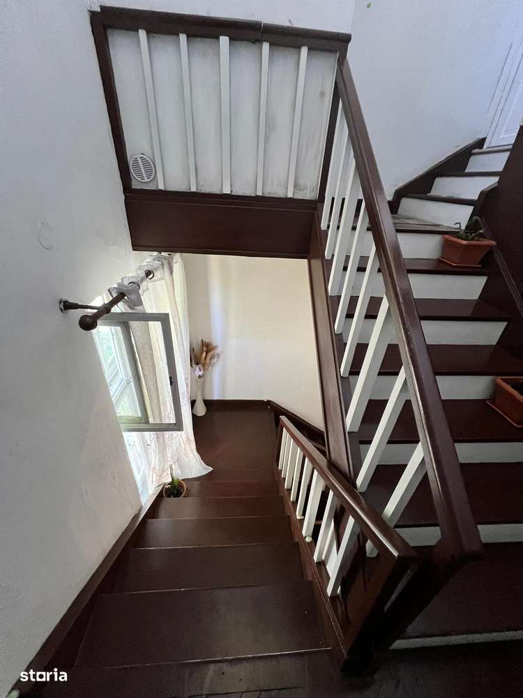 Casă Centrală 125mp + 124mp amenajabil str Mihai V colț cu str Verii-6