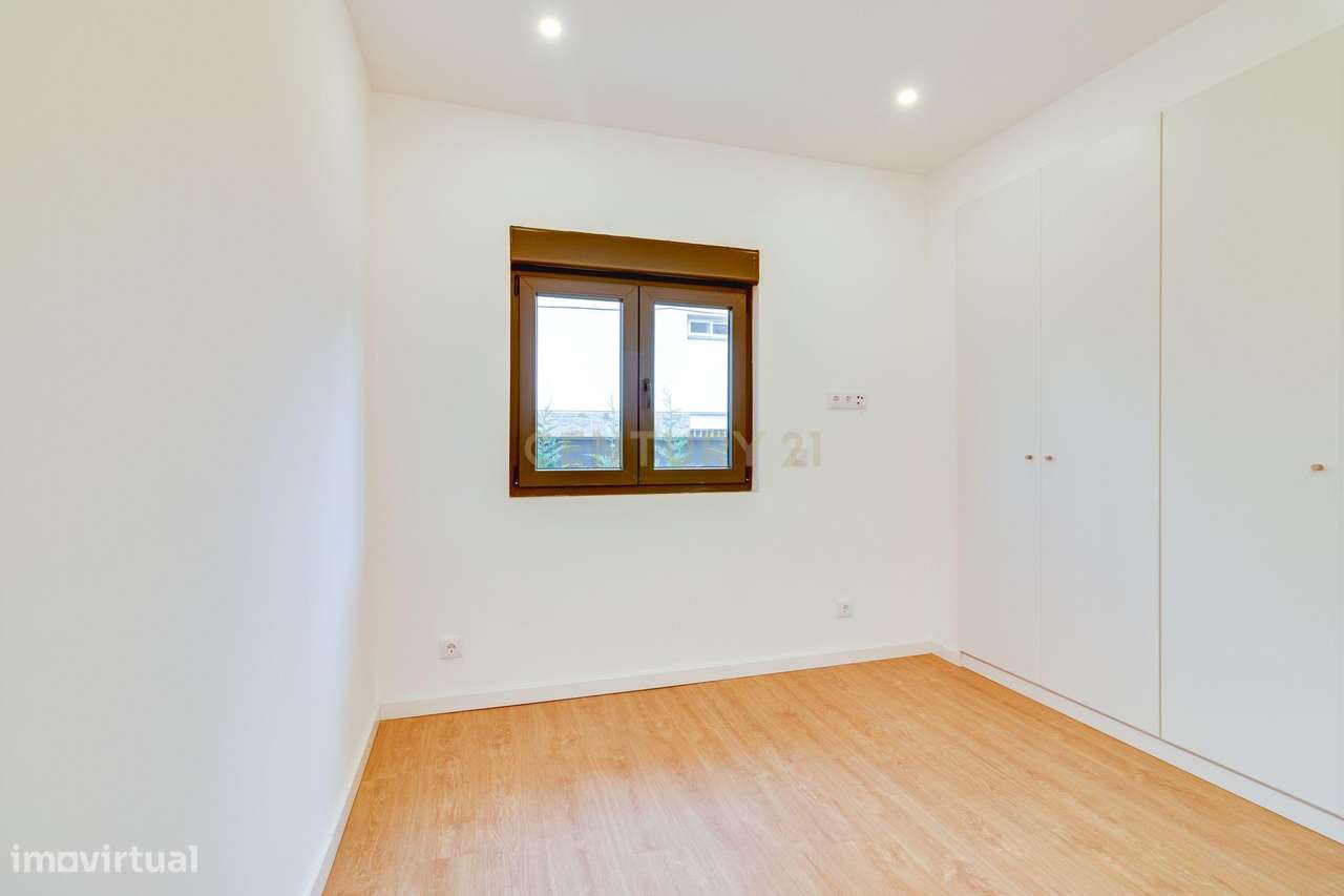 Fantástica moradia  V4+1 em Sassoeiros, Carcavelos - Grande imagem: 4/22