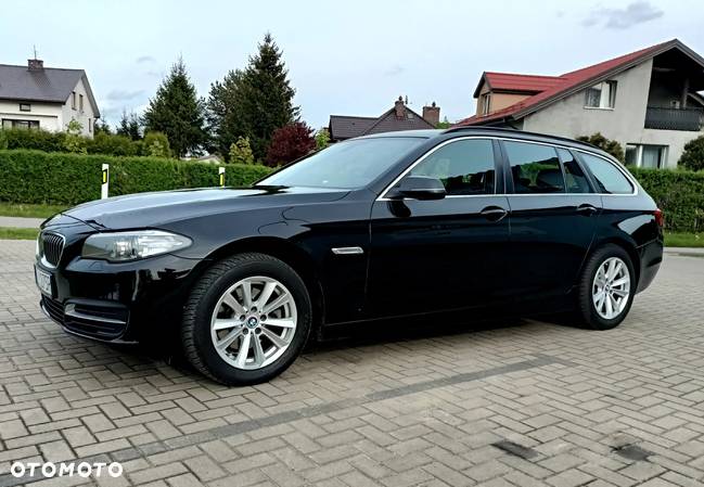 BMW Seria 5 520d xDrive - 2