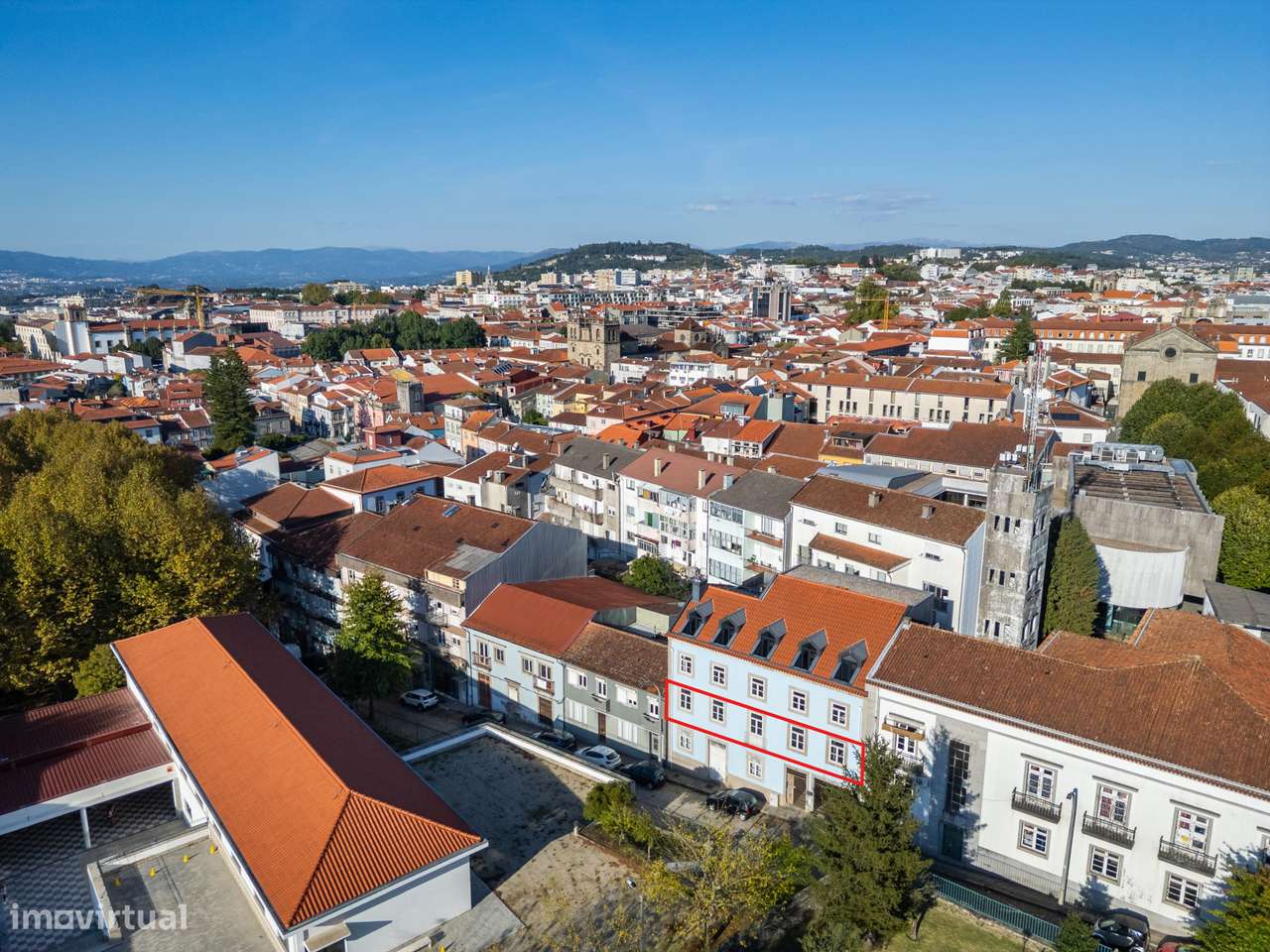 Apartamento T3 de luxo no Centro Histórico de Braga-5