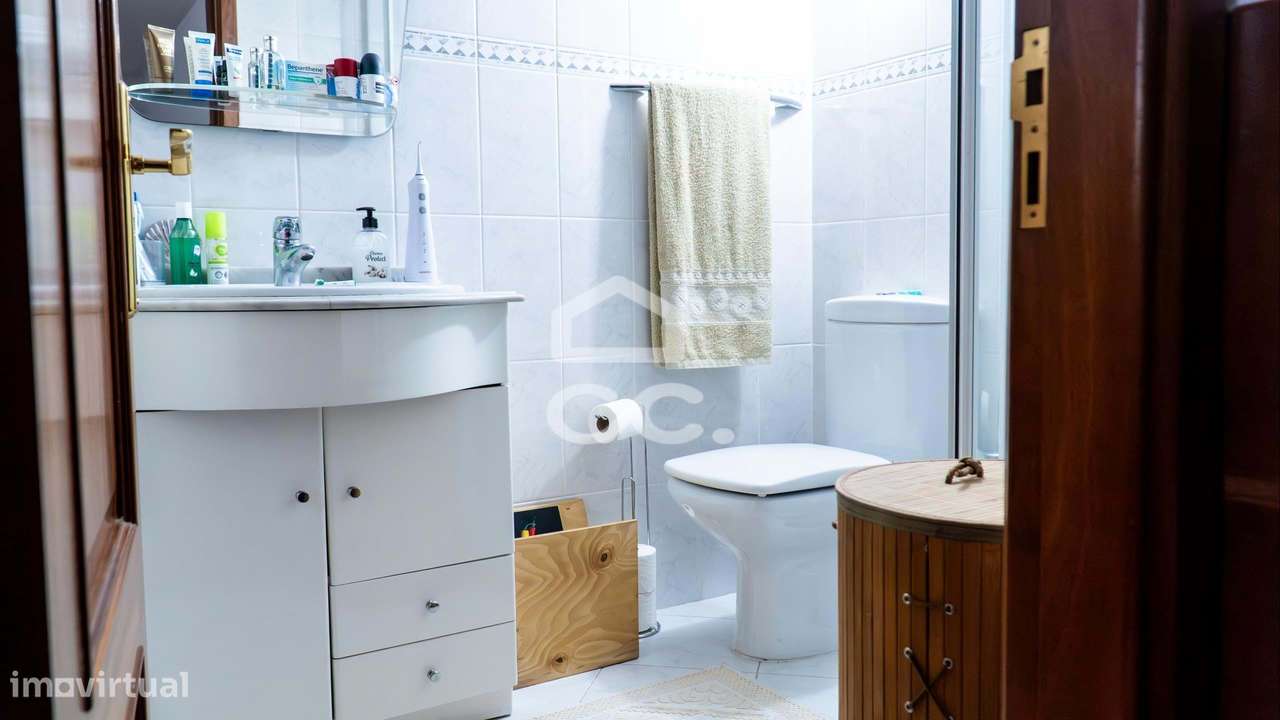 Moradia Individual V3+1 no Centro de Pevidém-23