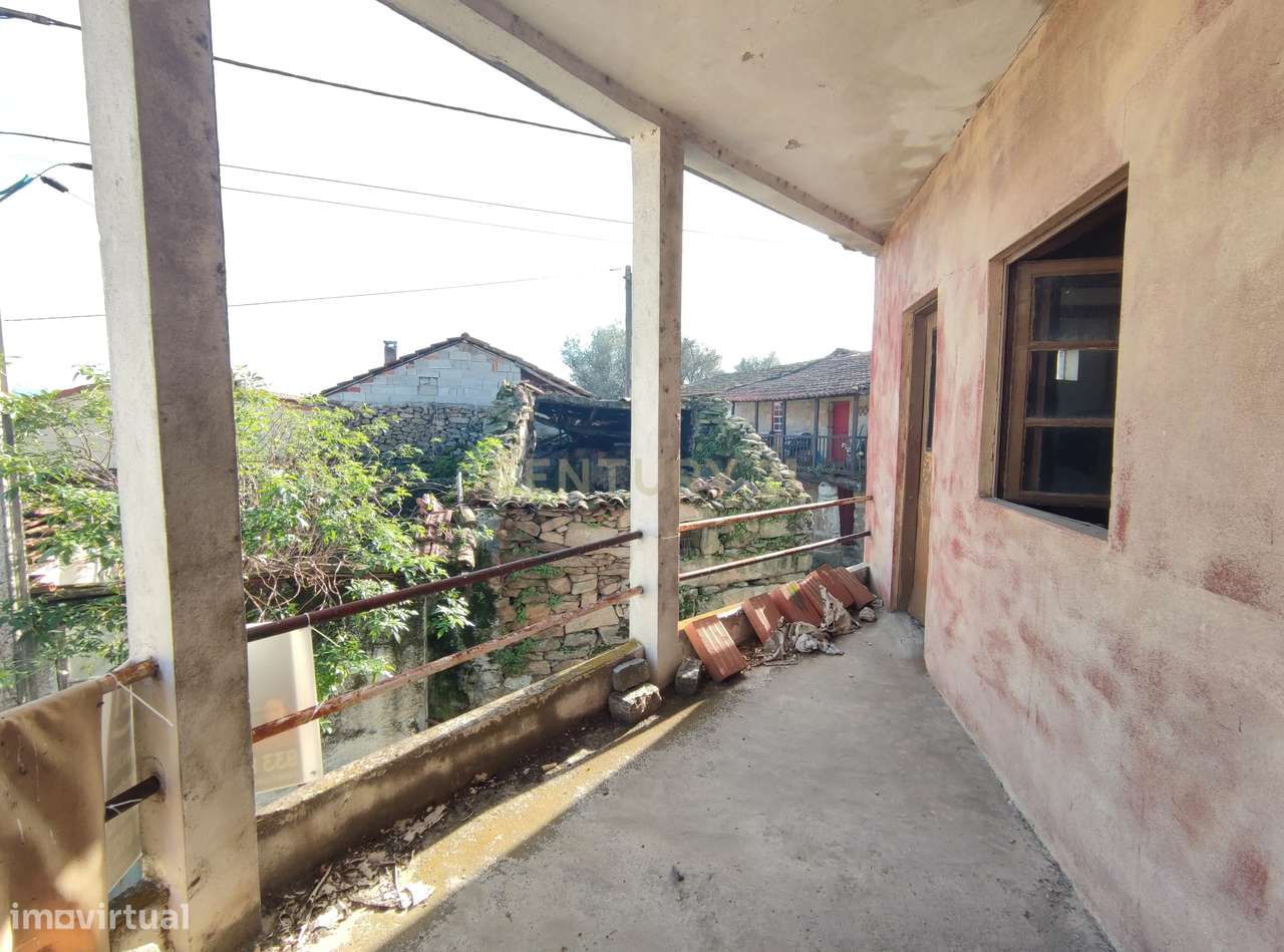 Moradia para recuperar a 5kms da cidade de Chaves-16