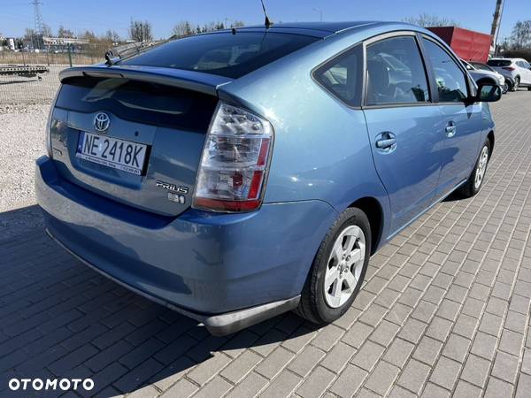 Toyota Prius 1.5 VVT-i Prestige - 6