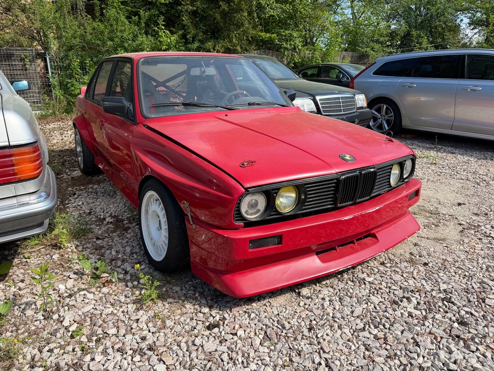 BMW 3 Series E30 325i 1990