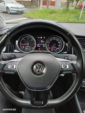 Volkswagen Golf - 7