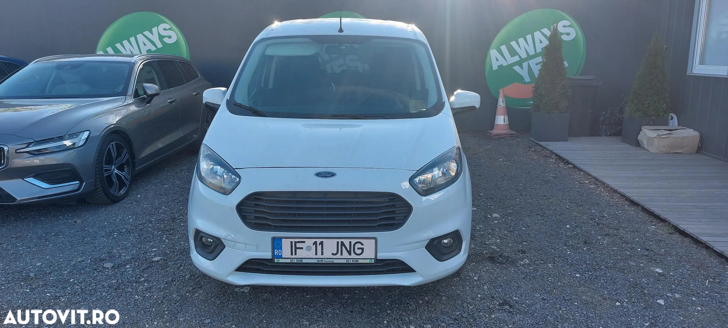 Ford Tourneo Courier 1.5 TDCi Trend - 4