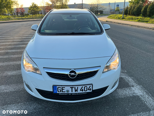 Opel Astra 1.7 CDTI DPF Sports Tourer 150 Jahre - 36