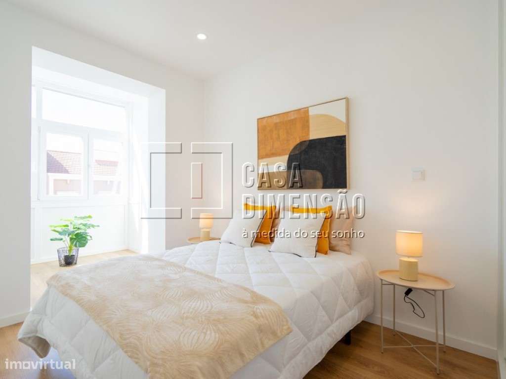 Apartamento, tipologia T3 mobilado e totalmente equipado em Benfica!! - Grande imagem: 4/32