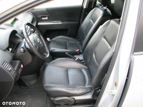 Mazda 5 2.0 Exclusive - 26