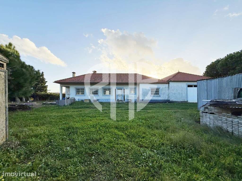 Moradia T3 + Área Terreno 4.150m2 + Atracadouro // P/Recuperar-38