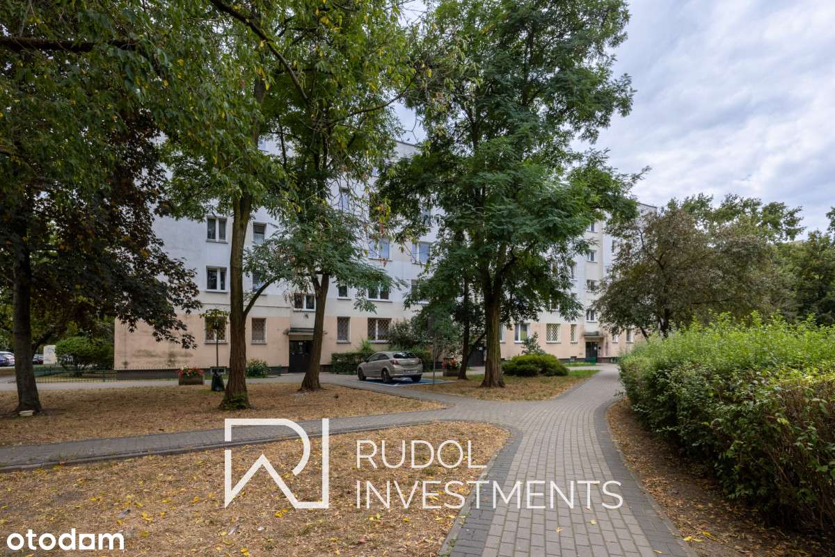 Południowy balkon, Metro-13