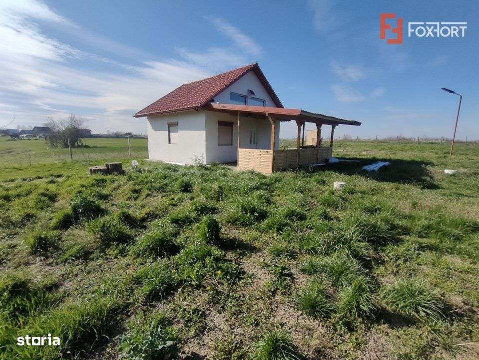 Teren de 2600 mp in Sanmihaiul Roman imprejmuit - ID V5057 - Imagine principală: 3/8