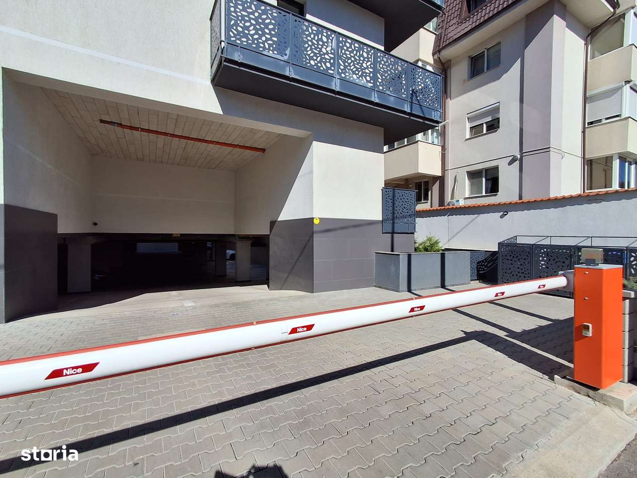 2 camere decomandat cu mutare rapida Oltenitei Berceni sector 4 - Imagine principală: 4/11