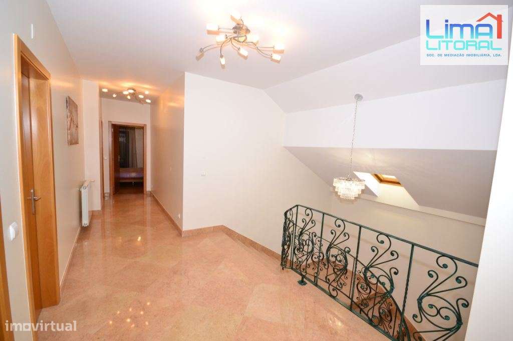 T4 DUPLEX - 330 M2 - CENTRO DE LEIRIA - Vista Castelo/Rio Lis-11