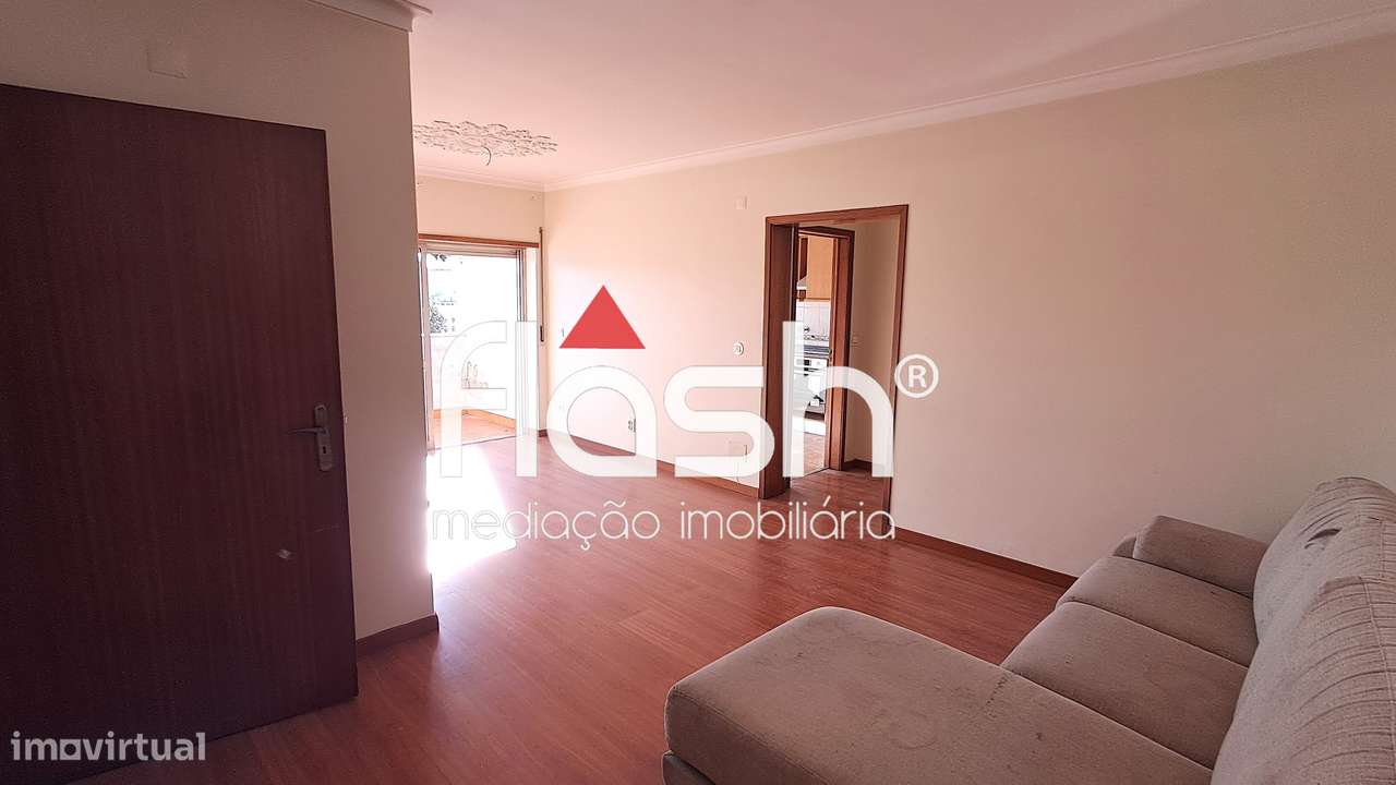 Apartamento T2 em Queluz-7