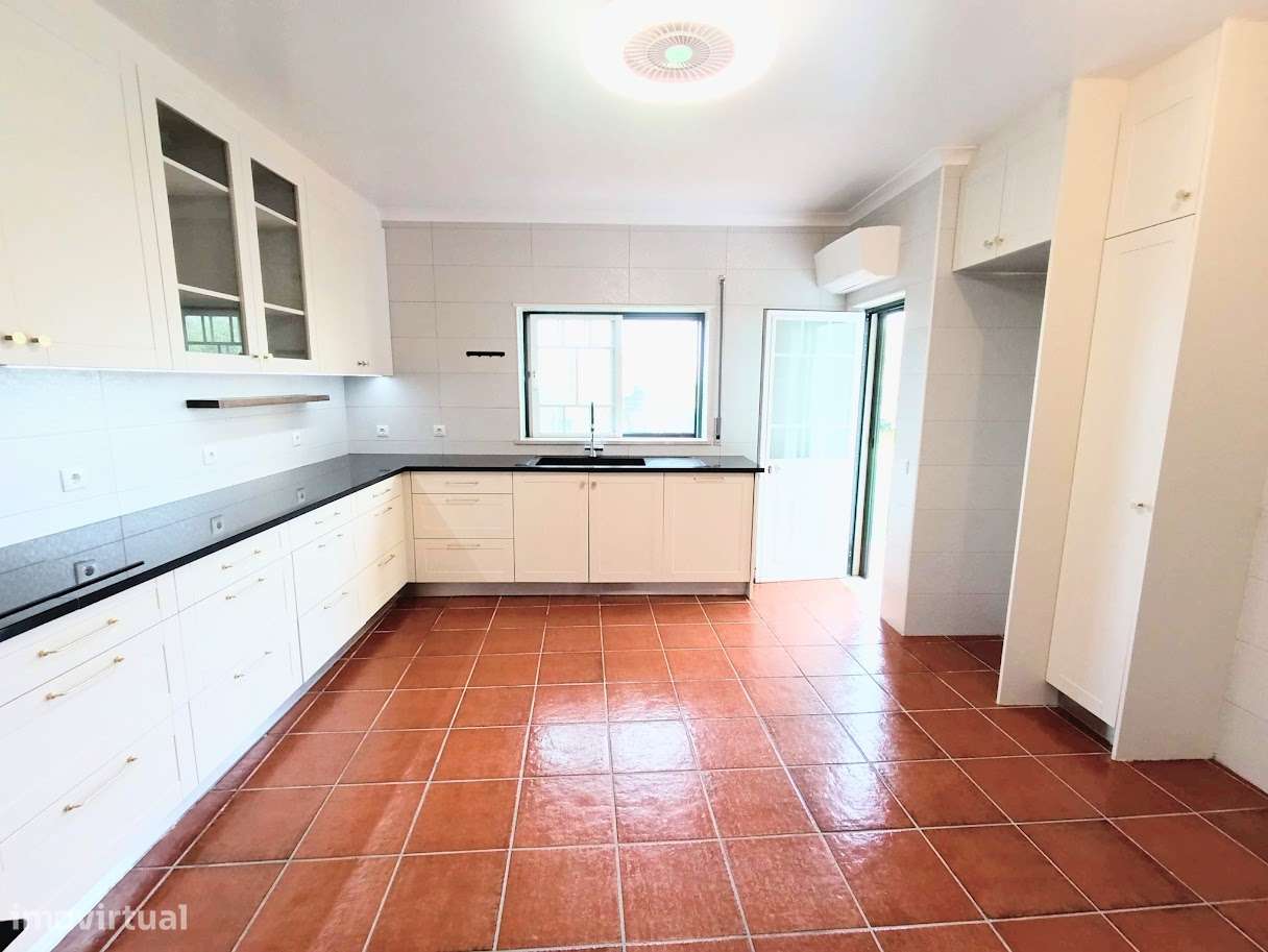 Moradia Térrea T5 + Anexo T1 Independente | Tornada – Caldas da Rainha - Grande imagem: 5/15