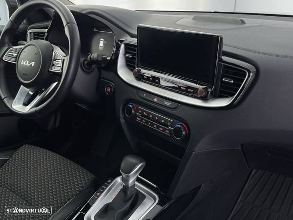 Kia XCeed 1.6 GDi PHEV Tech - 32