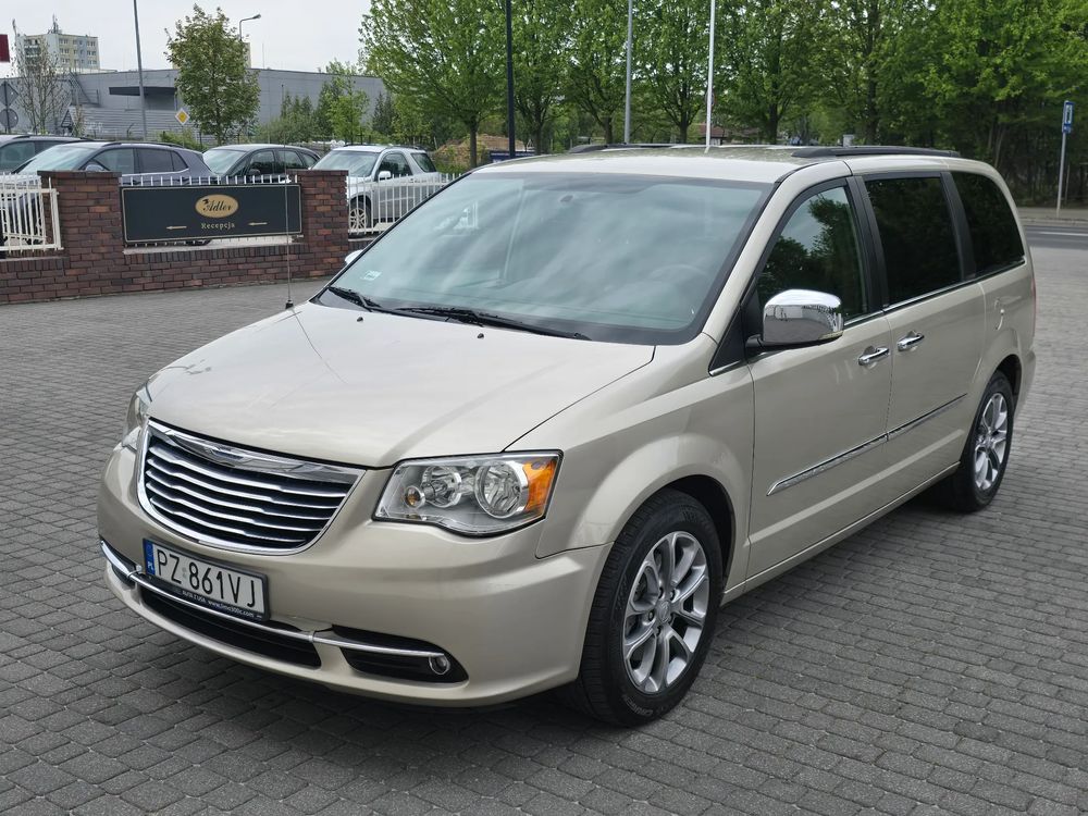 Chrysler Town & Country V 3.6 Limited 2012