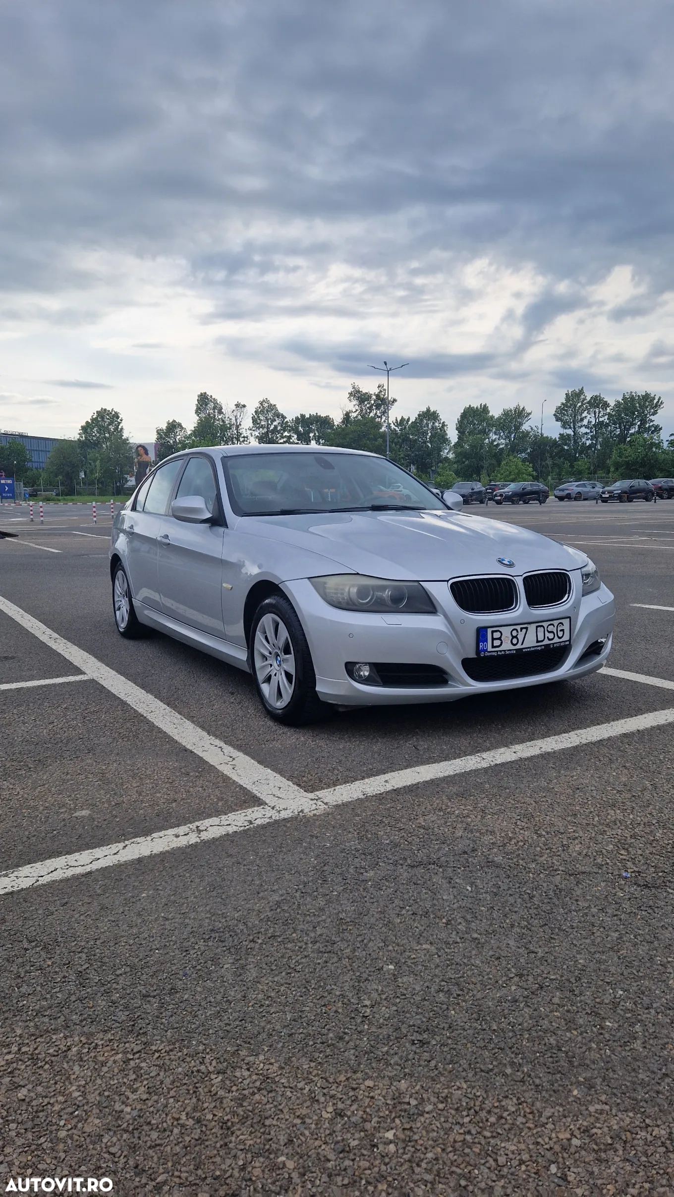 BMW Seria 3 318d - 3