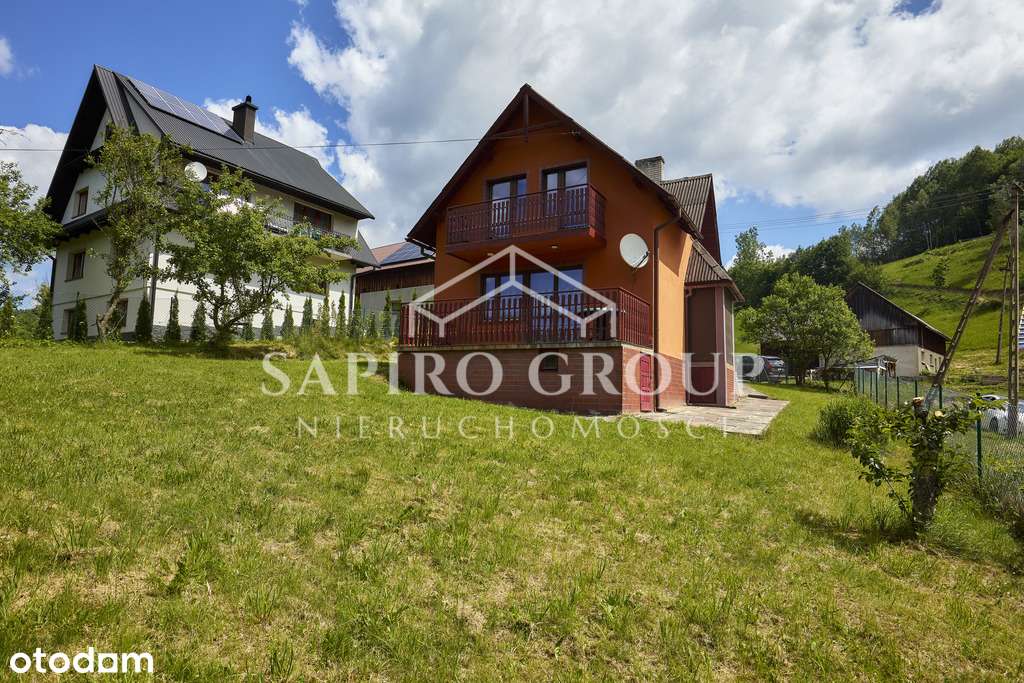 Dom w otoczeniu zieleni i natury-4