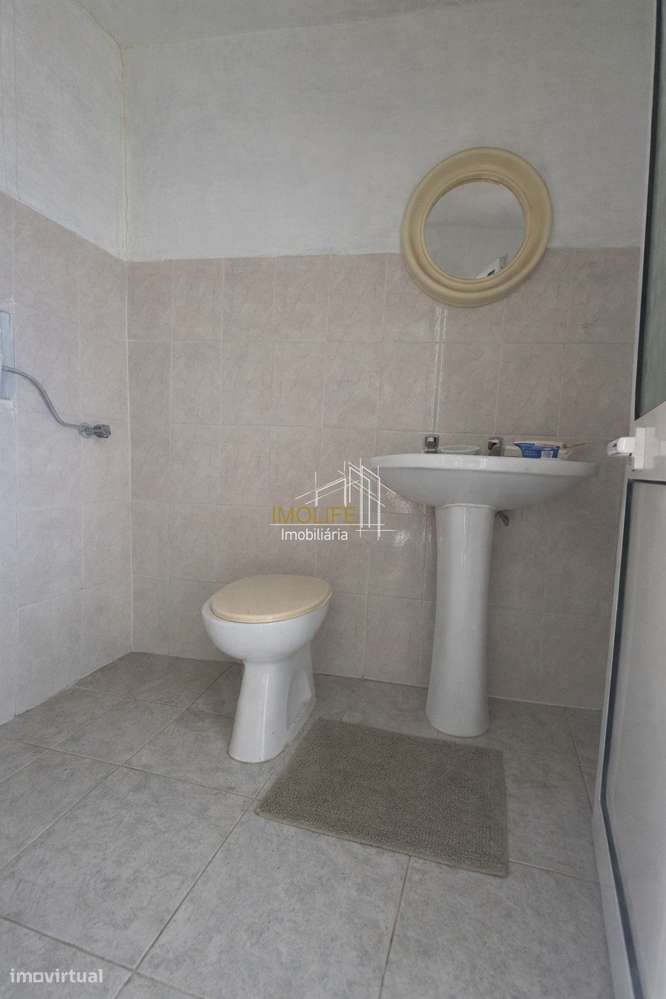 Moradia T1 para remodelar-10