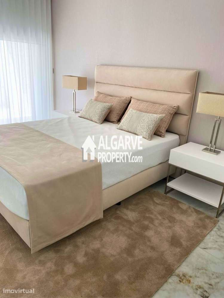 Lagos -  Espaçoso T3  em fase de construção perto da PRAIA - Grande imagem: 5/17