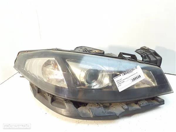 Optica direita RENAULT LAGUNA II Grandtour REF:8200354743 | - 1