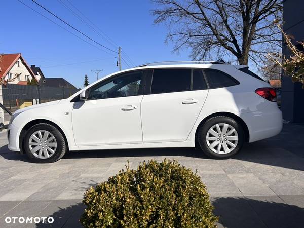 Chevrolet Cruze Station Wagon 1.6 LS+ - 19