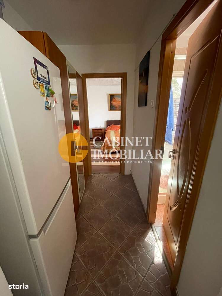 Tudor Vladimirescu str Tepes Voda - decomandat- an 1978 - mobilat - Imagine principală: 3/7