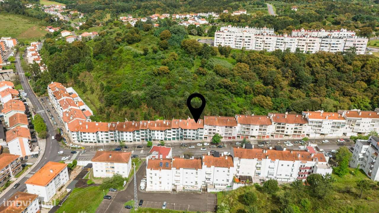 Apartamento T4 Duplex com Garagem – Bairro de São Miguel, Coimbra - Grande imagem: 3/37