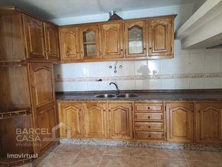 Moradia T3 com comércio para café em Quintiães - Barcelos - Grande imagem: 3/19