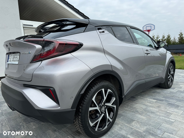 Toyota C-HR 1.8 Hybrid Neon Lime powered by JBL - 13