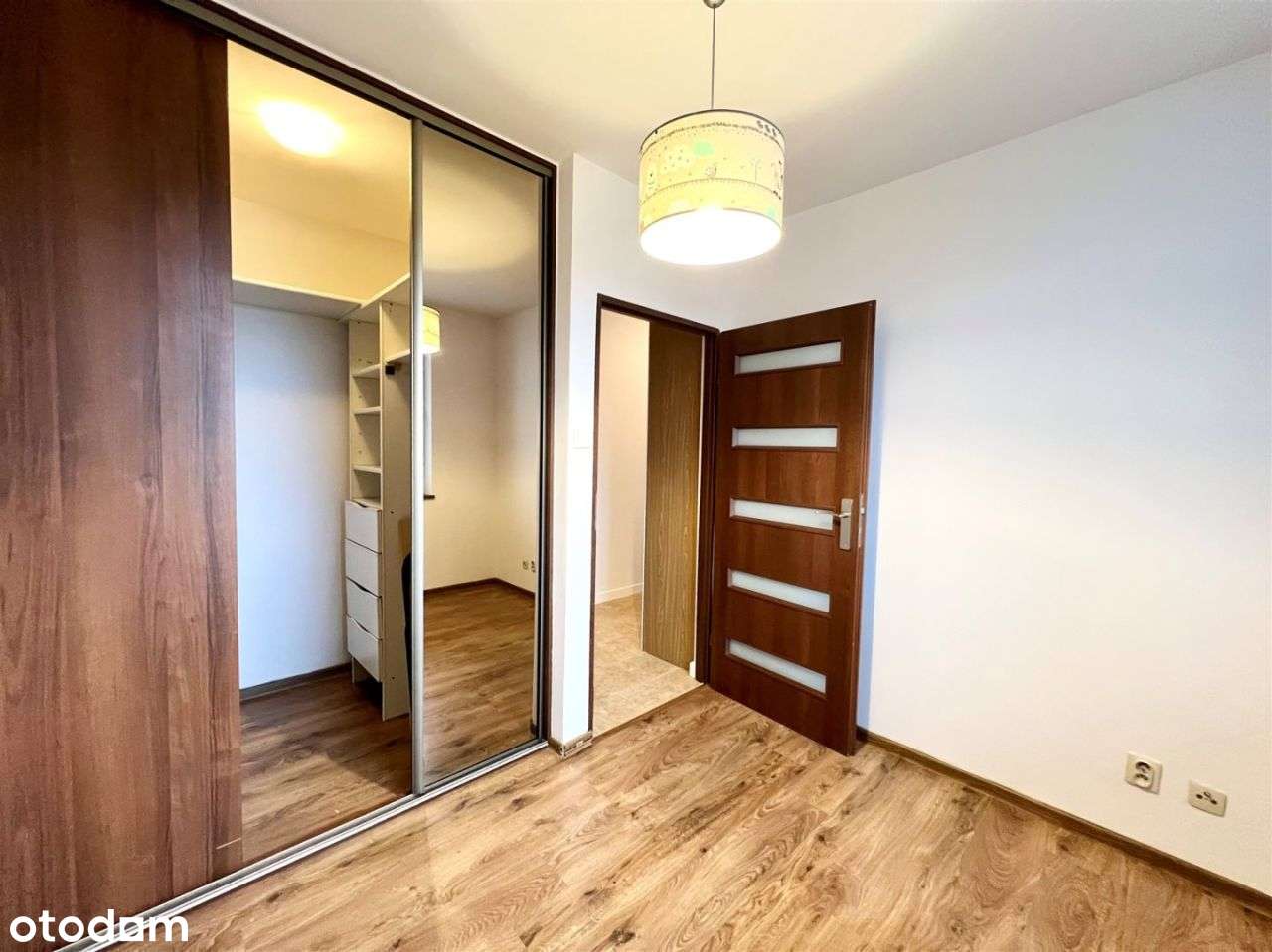 Nowsze budownictwo 2 pokoje z dużym balkonem-5