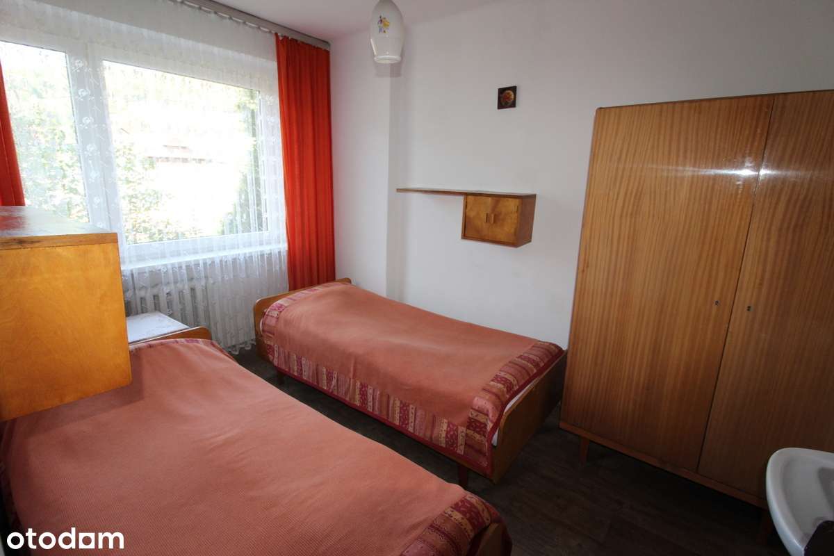 Duży budynek na 22 arowej działce-12