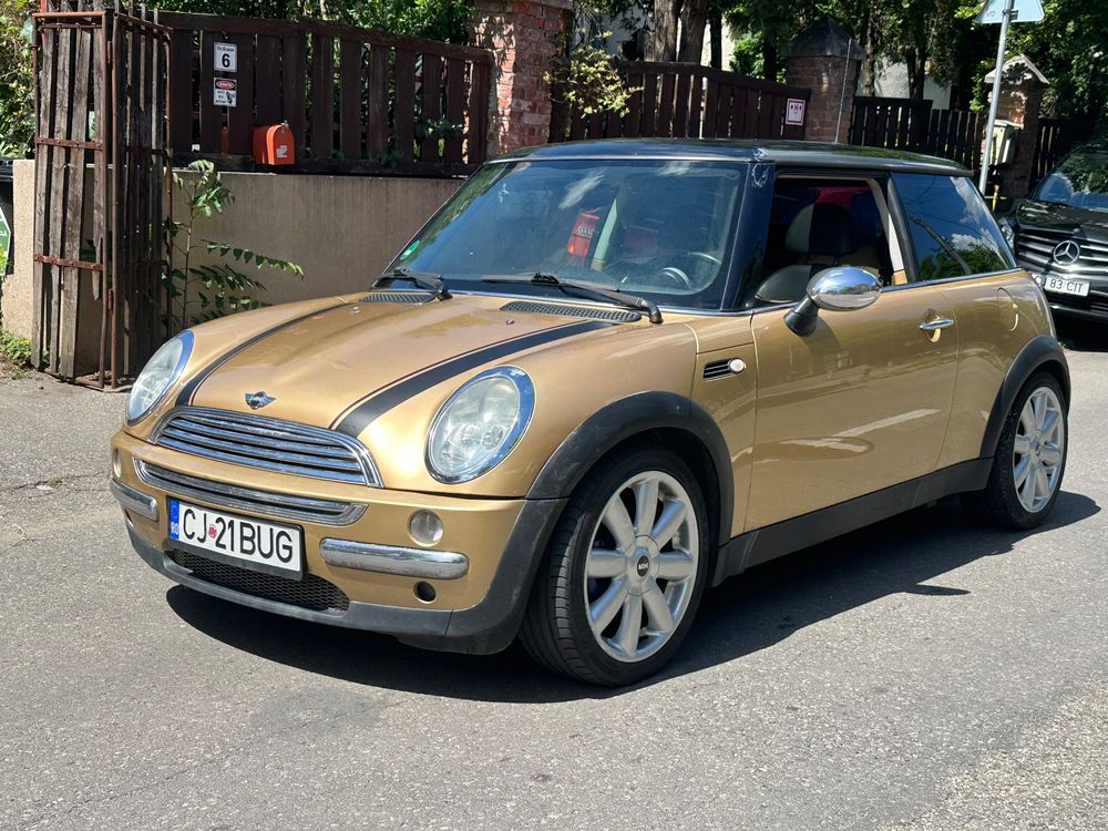 Mini Cooper Checkmate 2004