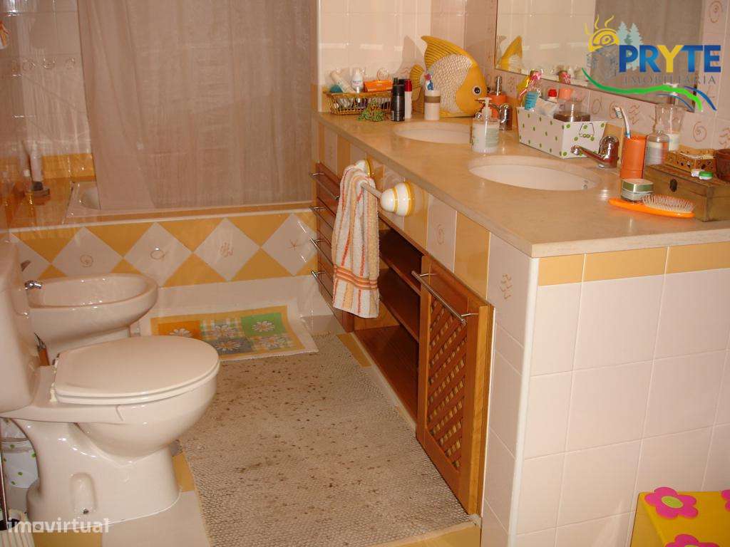 Conjunto de dois apartamentos ligados entre si situado na Sertã - Grande imagem: 2/42