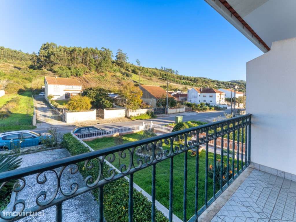 Moradia Geminada T3 Concelho de Alcobaça-30
