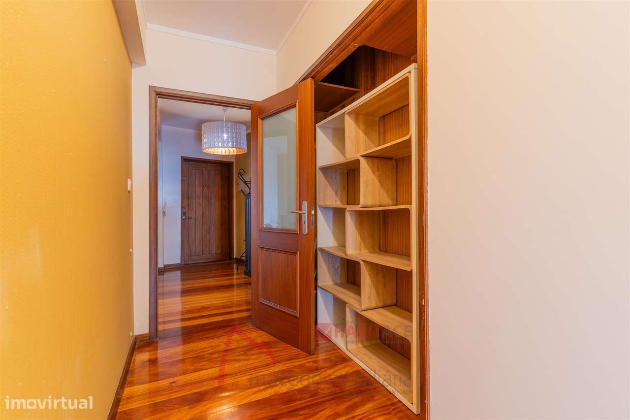 Apartamento T4 Mobilado à Venda em São Vicente, Braga-33