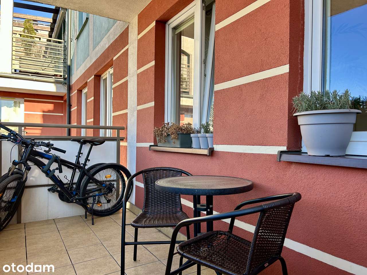 Centrum miasta, przestronne, 2 pokojowe z tarasem i miejscem w garażu-16