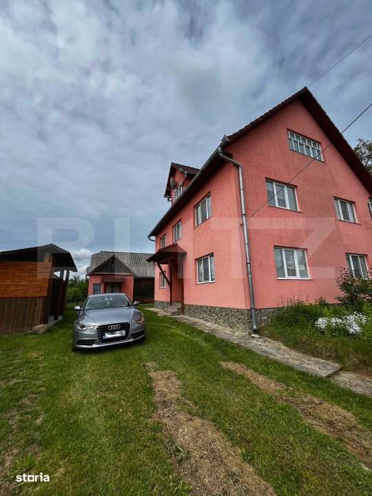 Casa de vanzare, cu 7 camere, 150 mp, zona Stramba - Imagine principală: 2/19