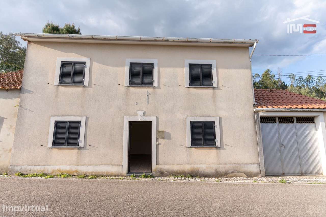 MORADIA T2 RES DO CHÃO E 1ºANDAR COM GARAGEM EM VALES OLIVAL - Grande imagem: 2/22