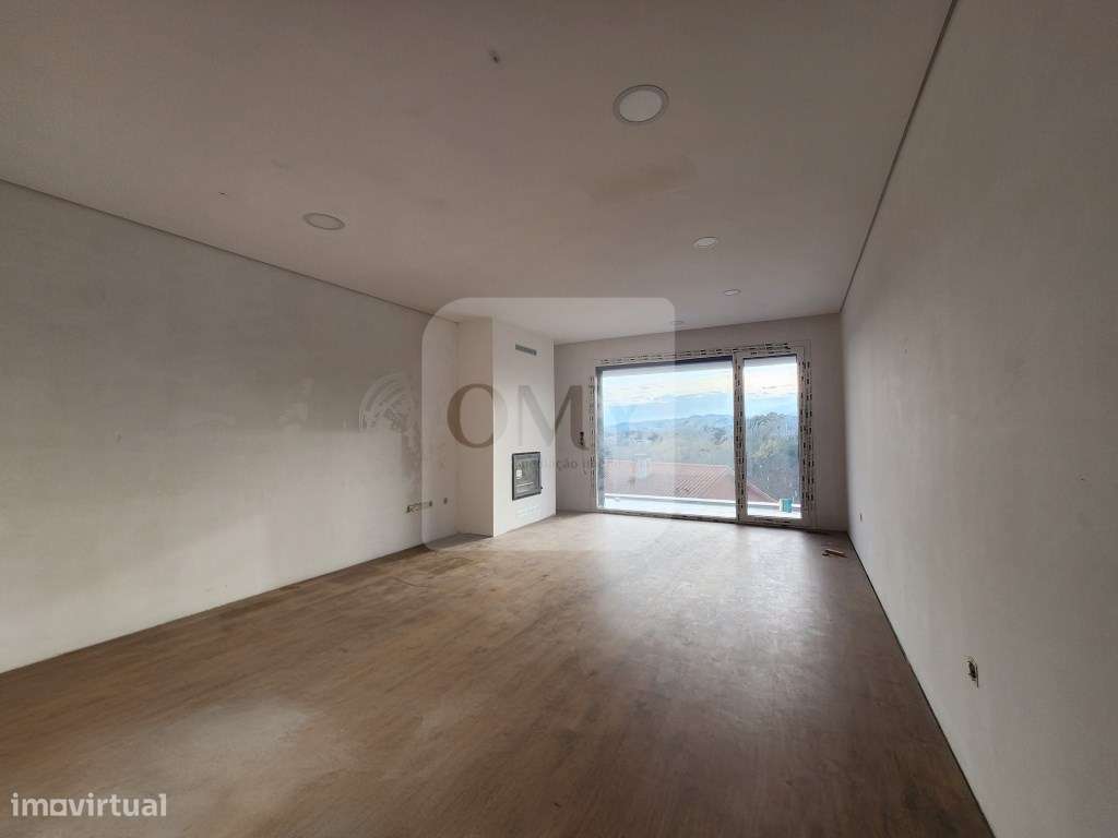 Cedência de Posição de Apartamento T2 em Vila Real - Grande imagem: 2/14