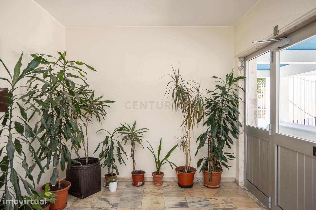 Apartamento T3 Remodelado em São Domingos de Benfica | 2 WC-27