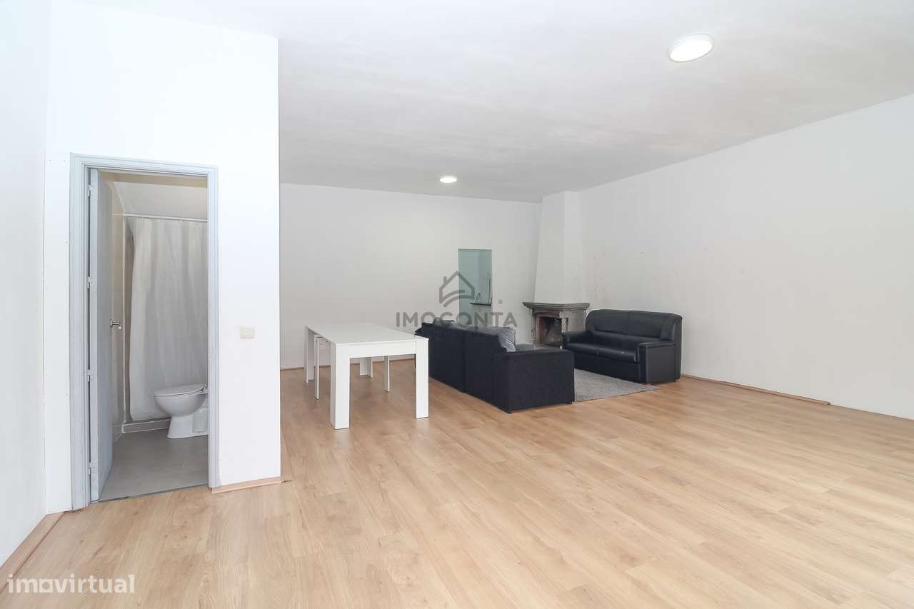 Moradia T3 de 3 Frentes Centro de Valongo-25