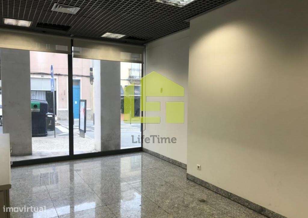 Loja nas Avenidas Novas com Financiamento até 100% - Grande imagem: 5/16