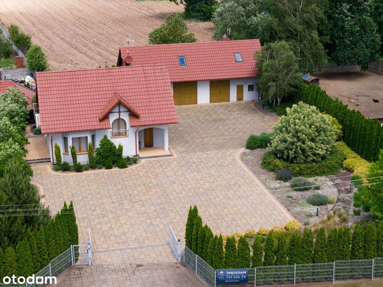 Wyjątkowy dom w Duchowie | Spokój, natura i komfort Milicz-3