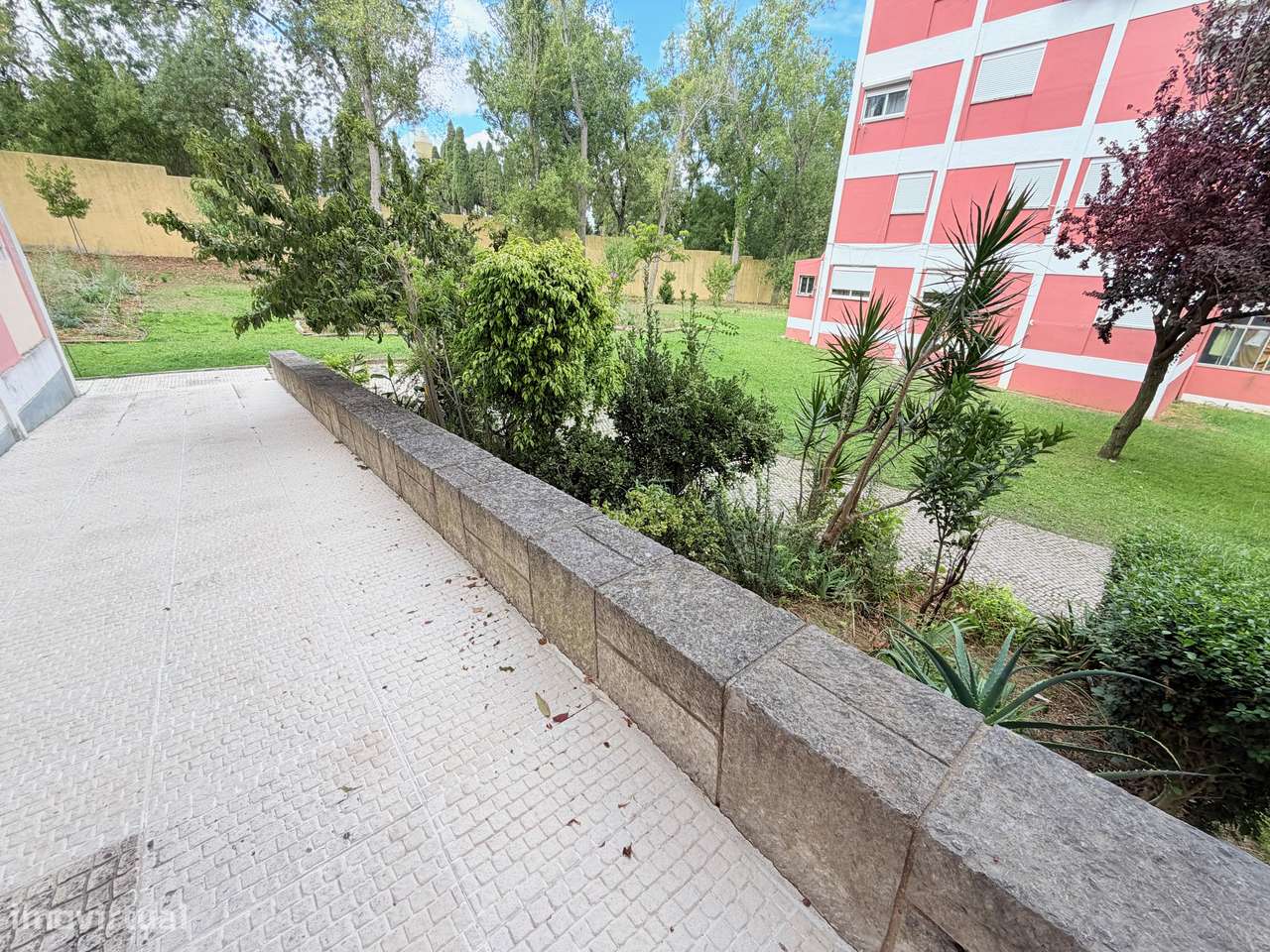 Apartamento T4 duplex Charquinho, Benfica, Lisboa-23