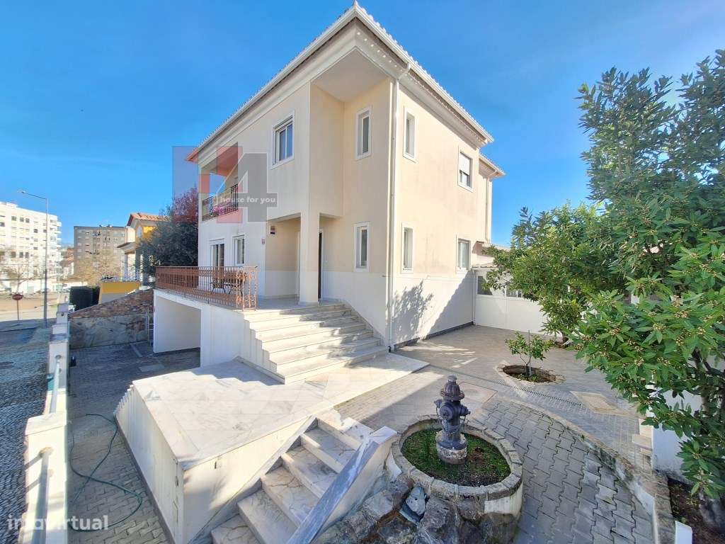 MORADIA T4 NO CENTRO DE ELVAS COM MAIS DE 500M² DE ÁREA-40