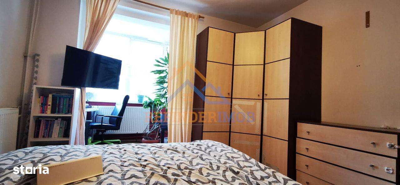 Apartament de vanzare cu 2 camere, zona Titan-0